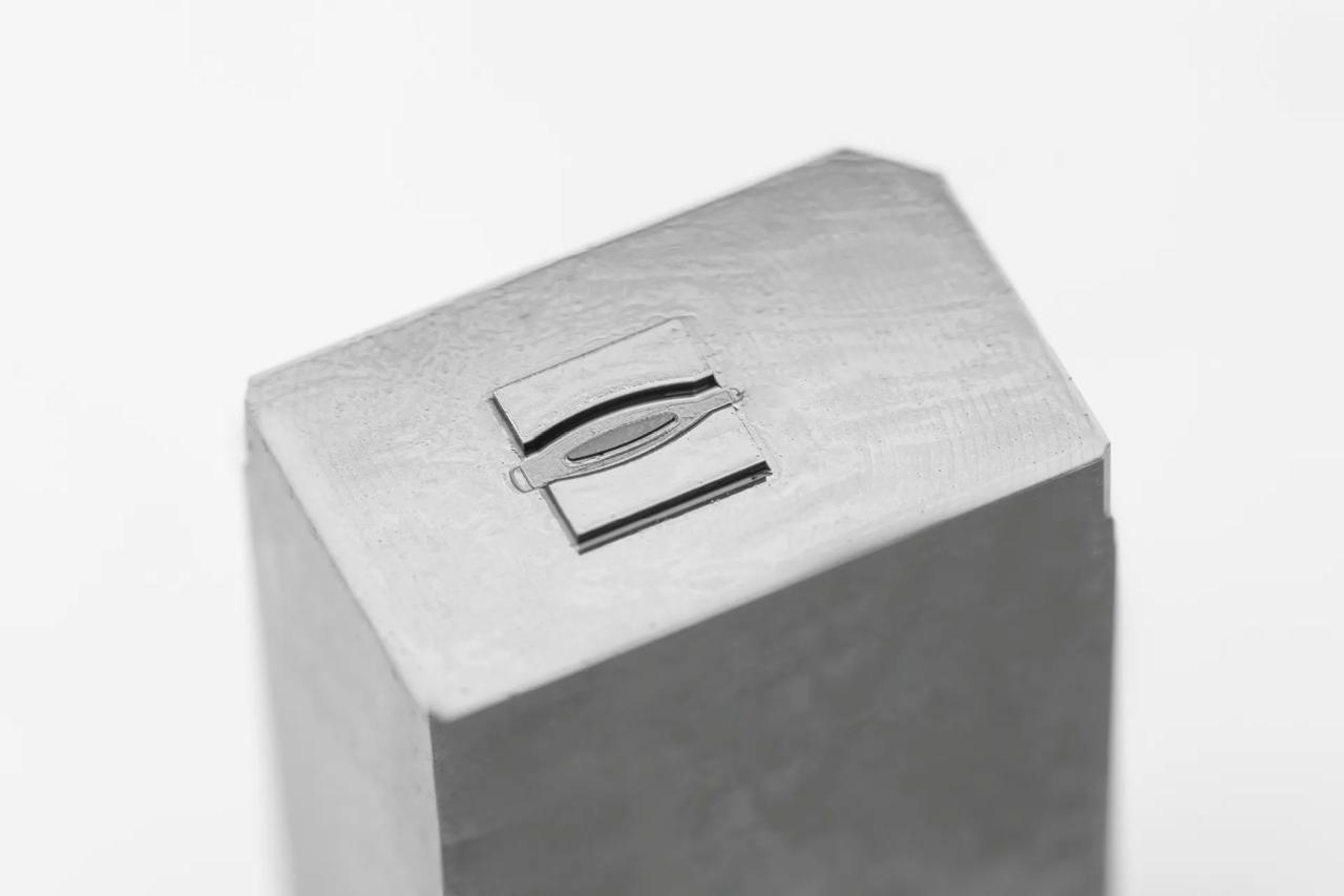 punch-mold-needle-head-application